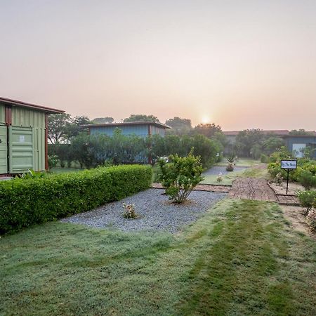 Tree Of Life Ecotainers Agra Hotel Agra  Ngoại thất bức ảnh